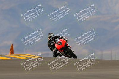 media/Sep-11-2022-SoCal Trackdays (Sun) [[81b7e951af]]/Turn 9 (930am)/